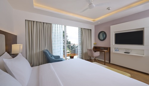 Superior Room, 1 King Bed