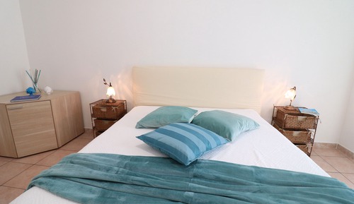 House, 2 Bedrooms, Balcony, City View