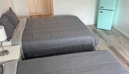 Signature Studio Suite, Multiple Beds, Courtyard View