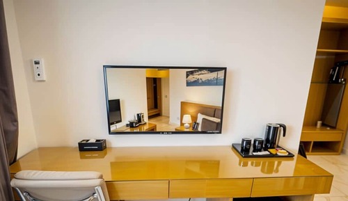 Economy Room, 1 Queen Bed