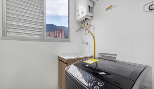 Apartment (2508)