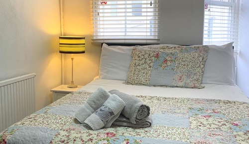 Double Room with External Bathroom (Opposite the Room)