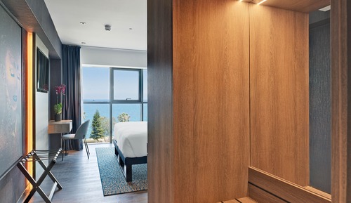 Space Executive Room, Business Lounge Access, Sea Facing