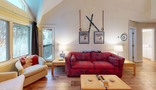 Condo, 2 Bedrooms