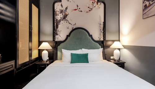 Standard Double Room, No Windows