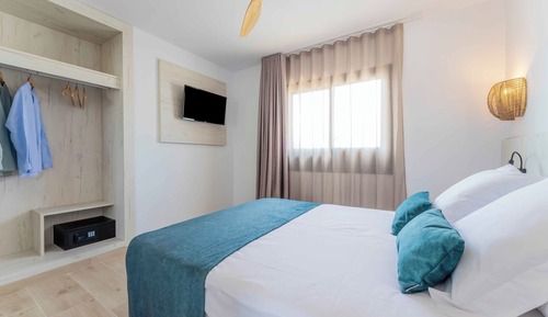 Comfort Room, 2 Bedrooms (4 Adults)