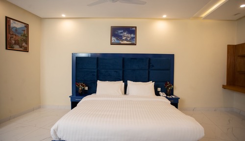 Executive Room