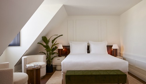 Prestige Room