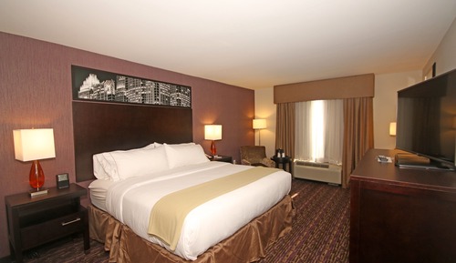 Standard Room, 1 King Bed, Accessible, Non Smoking (Communications)
