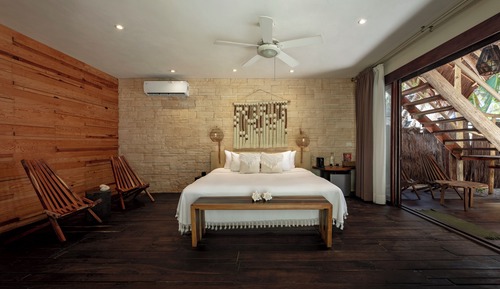 Suite, Oceanfront (Vanilla Master Suite)
