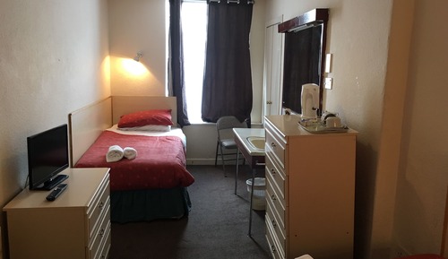 Twin Room (Shared Bathroom)