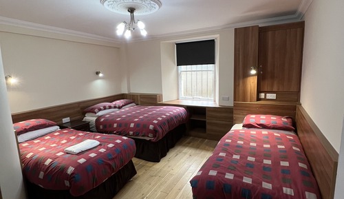 Family Room, Multiple Beds, Non Smoking, Shared Bathroom