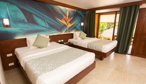 Deluxe Room (Dakak)