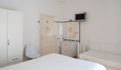 Triple Room, Shared Bathroom (outdoor terrace to Cuesta Gomerez)