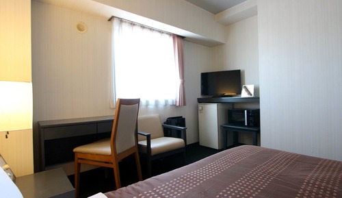 Single Room A, Smoking