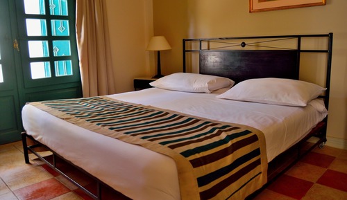 Superior Double Room, Garden View (Queen or Twin Beds)