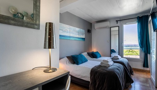 Standard Twin Room, Sea View