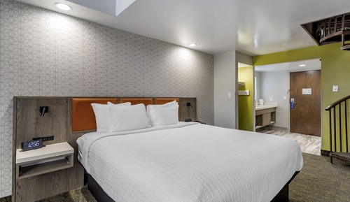 Standard Loft, Multiple Beds, Non Smoking, Balcony