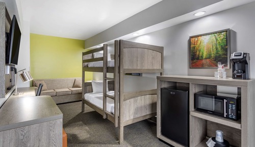 Suite, Multiple Beds, Non Smoking, Balcony (with Sofabed)
