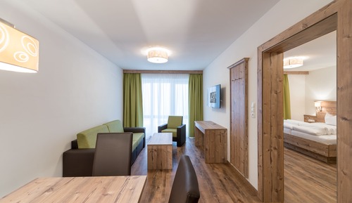 Apartment, 2 Bedrooms, Balcony, Mountain View (Top 1)