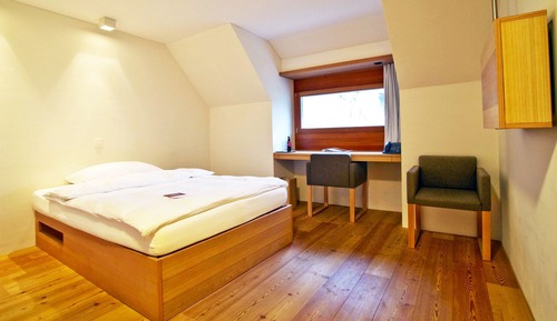 Standard Double Room, 1 Queen Bed