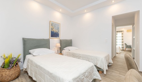 Design Apartment, 2 Bedrooms, Partial Sea View