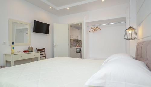Superior Apartment, 2 Bedrooms, Kitchen, Beach View