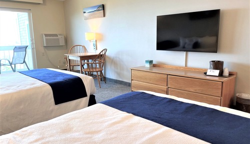 Standard Room, 2 Queen Beds, Balcony, Ocean View (2nd Floor NON-PET)