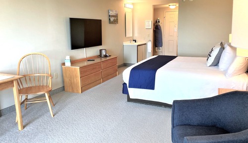 Premier Room, 1 King Bed, Balcony, Ocean View (3rd/4th Floor NON-PET)