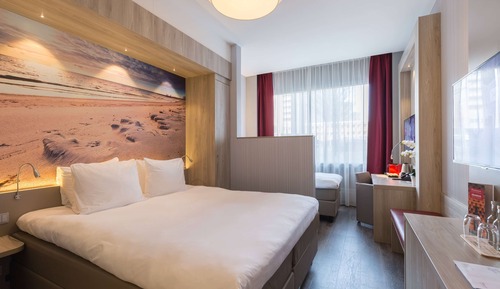 Deluxe Room, Multiple Beds