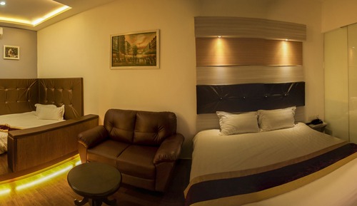 Elegant Suite