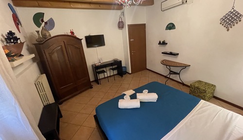 Double Room with Shared Bathroom