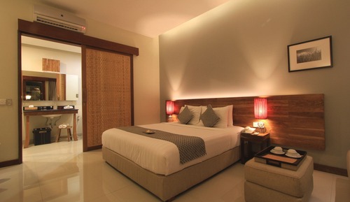 Deluxe Double Room, Pool View
