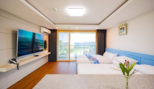 Room (for Kids)