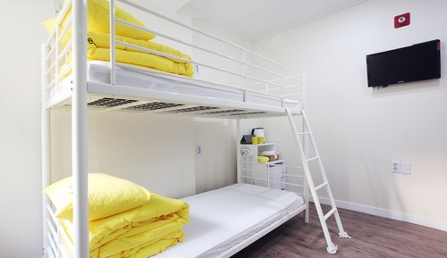 Twin Room (Bunk Bed)