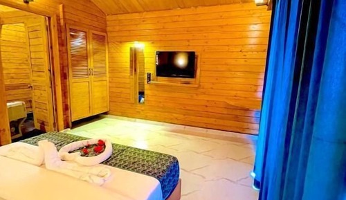 Deluxe Cottage