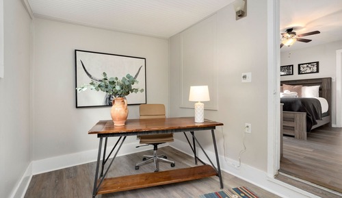 House, Multiple Beds, Patio, Garden View (417 Park St.)
