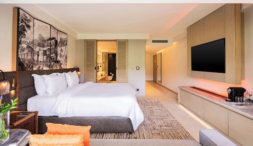 Signature King Room-Balcony