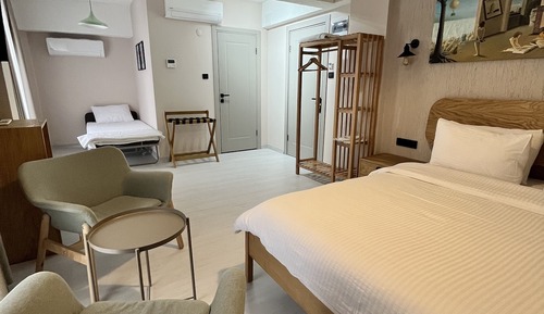 Deluxe Triple Room, Multiple Beds
