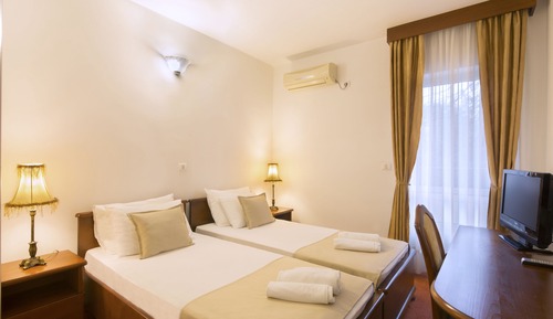 Standard Suite