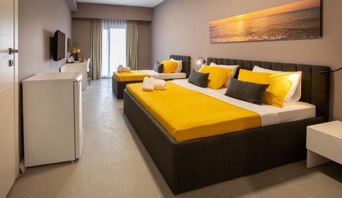 Family Room, Balcony, Partial Sea View