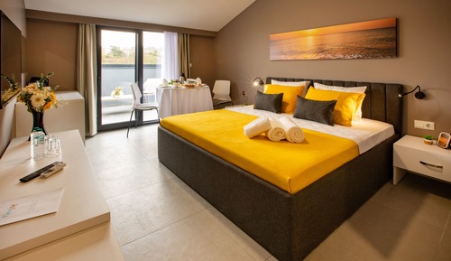 Standard Room, 1 King Bed, Terrace, Sea View