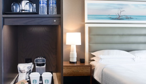 Studio, 1 Queen Bed, Balcony