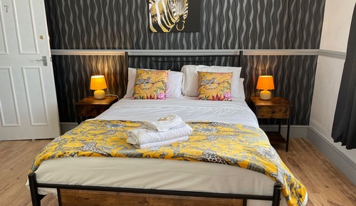 Design Double Room (Room 7)