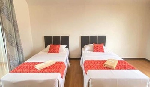 Twin Room, Private Bathroom