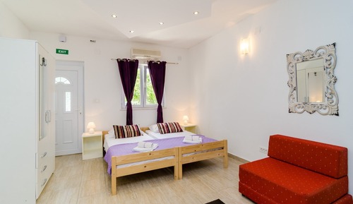 Studio (Comfort Studio Apartment with Terrace)