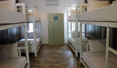 Dormitory Room Mixed