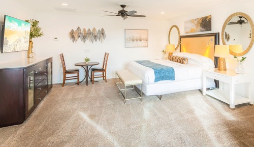 Standard Room, 1 King Bed, Garden View