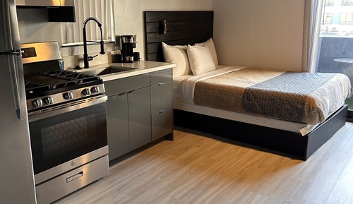 Executive Studio Suite