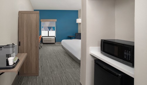 Standard Room, 1 King Bed, Accessible (Communications)